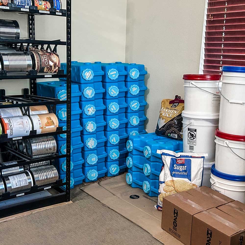 AquaBrick Container - 6 pack With Spigot